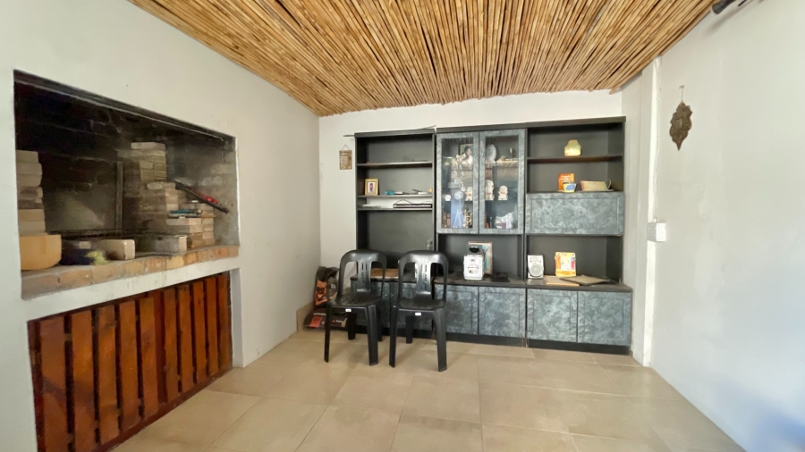 4 Bedroom Property for Sale in Gordons Bay Central Western Cape